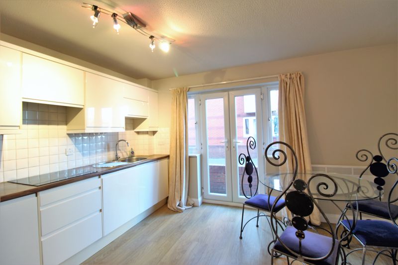 Vancouver Quay, Salford Delisa Miller