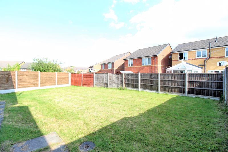 Wray Close, Wythenshawe, Manchester - photo 1 of 11