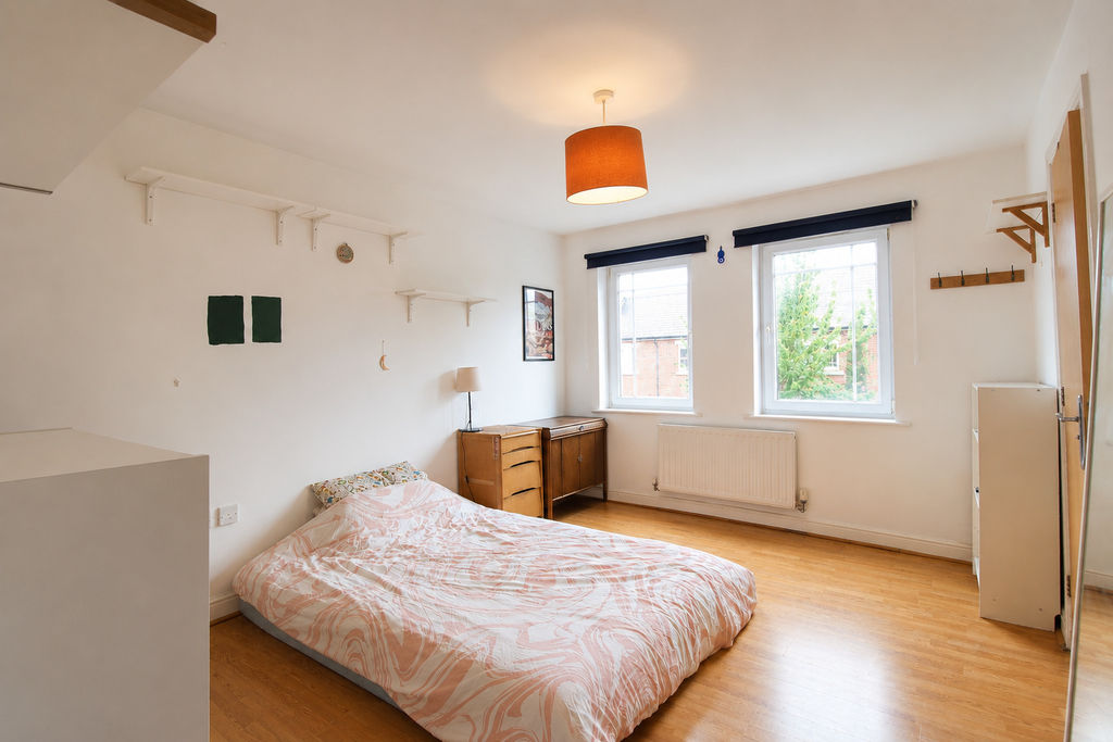 drayton street , - photo 1 of 10